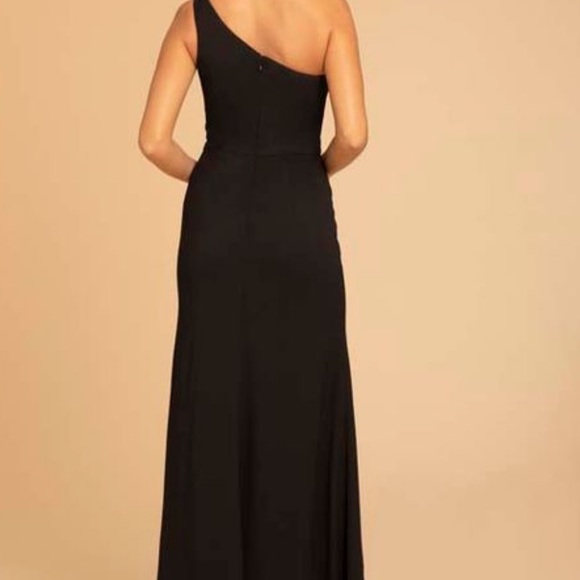 Hayley Paige - Black long gown one shoulder special occasion dress. NWT size 14 - Picture 2 of 10